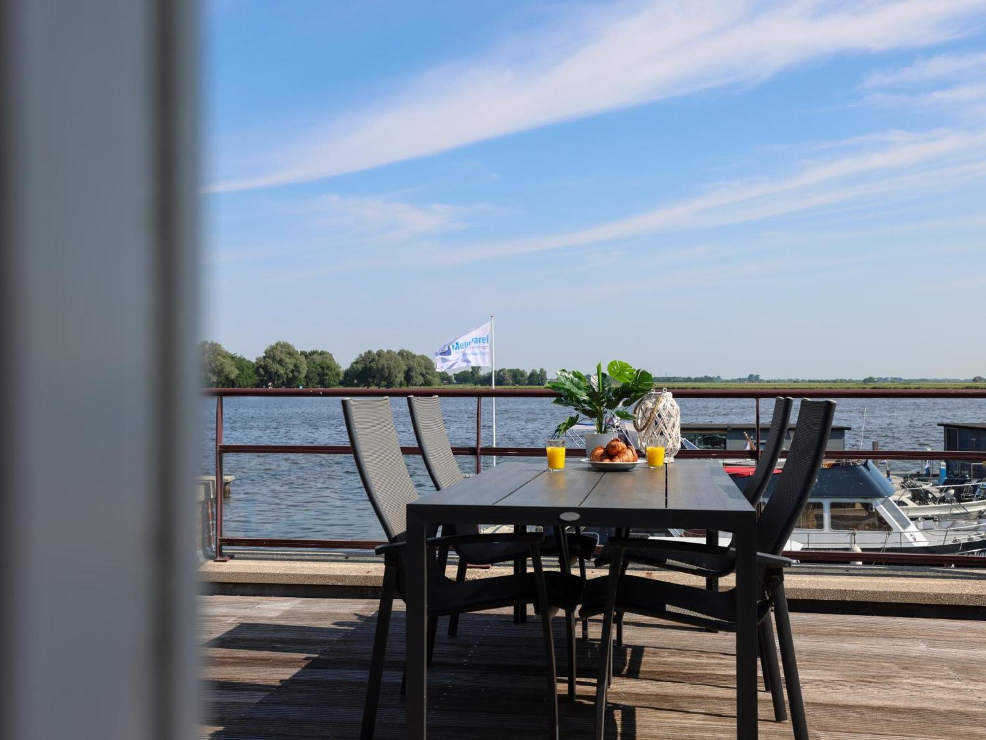 Vila Penthouse Uitgeest Exteriér fotografie